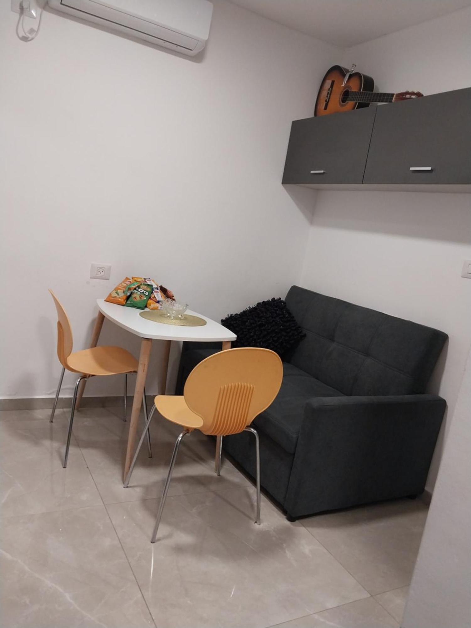 Апартаменти שירת דבורה בבני ברק Giv'at Shemu'el Екстер'єр фото
